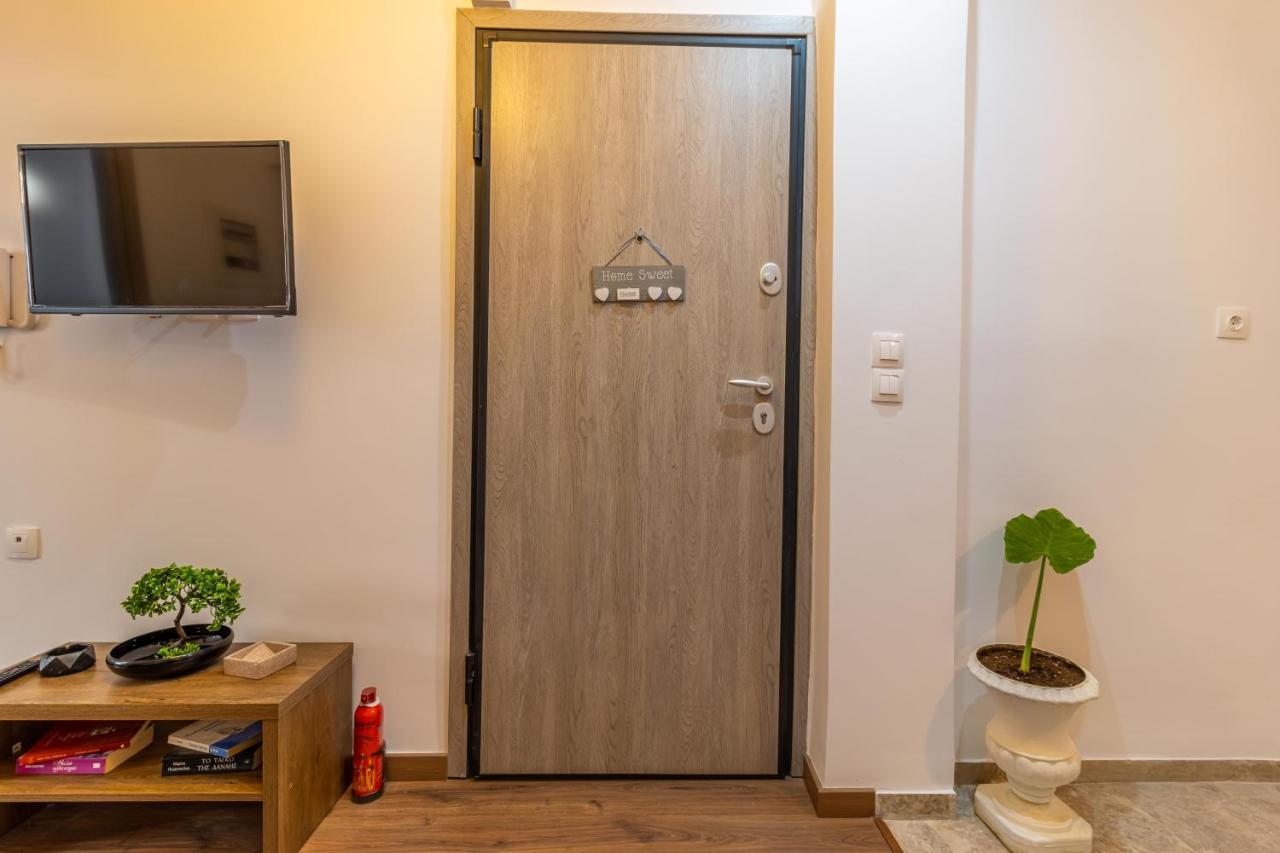 Korinthos Downtown Apartment Exterior foto